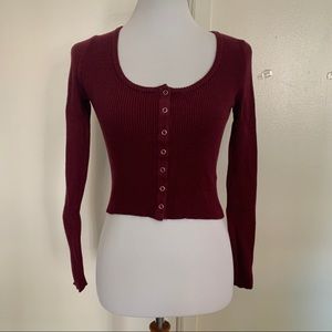 maroon button down crop top sz m